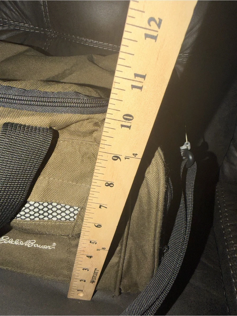 Eddie Bauer Olive Green Men's Duffel with Shoulder Strap